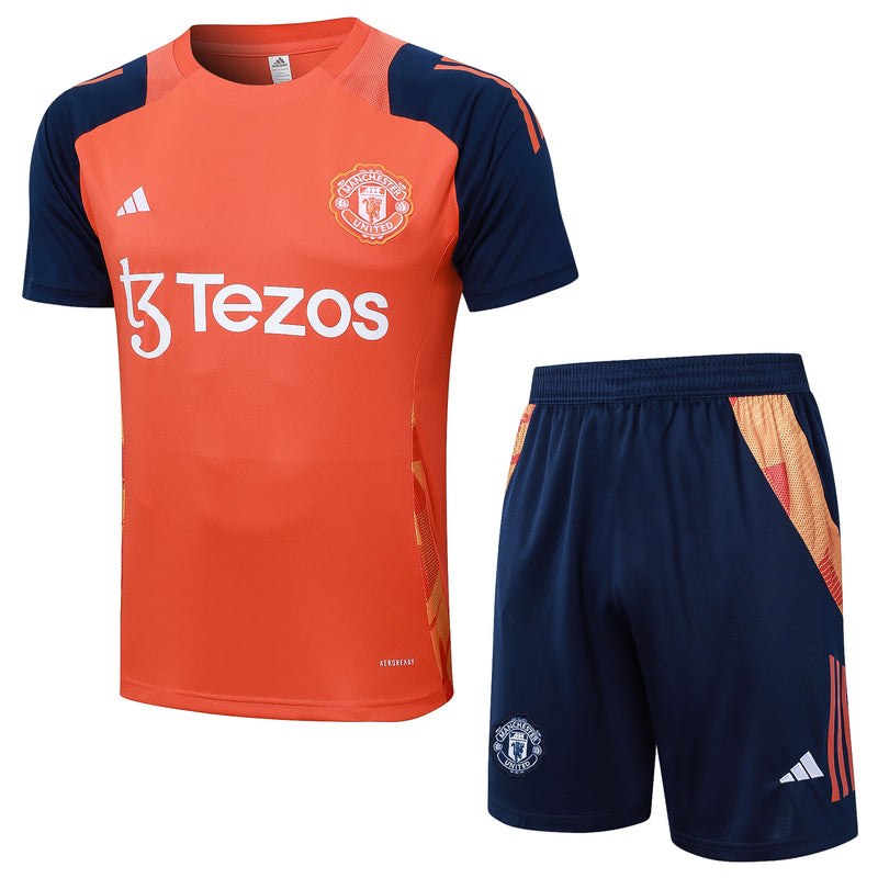 Maglia da allenamento e pantaloncini del Manchester United 24/25