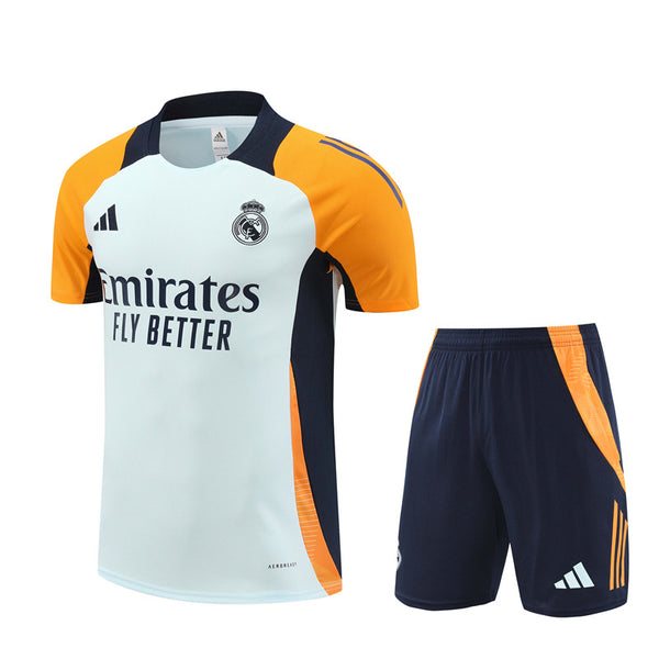 Maglia da allenamento e pantaloncini del Real Madrid 24/25