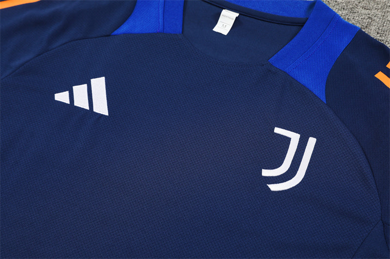 Maglia e Pantaloncini pre-allenamento Juventus 24/25