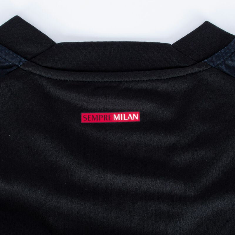 AC Milan Drop Their Home Shirt For The 2022/23 Season Fresh With The  Scudetto Patch - The AC Milan Offside